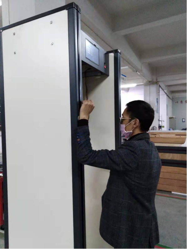 1582253734139819.png 液晶式紅外測溫檢測門ZX(新)40.png